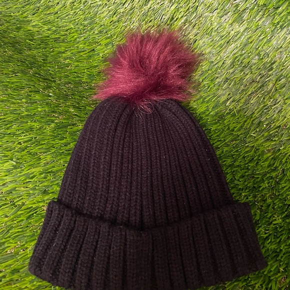 Beanie hat NWT. - Picture 8 of 14